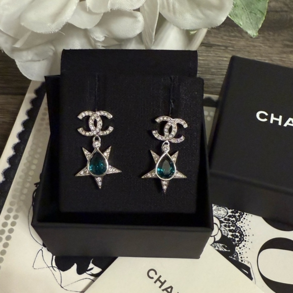 CHANEL CC Star Drop Earrings